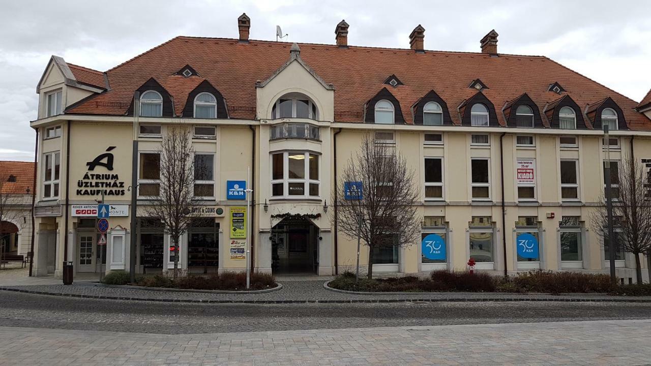 Basement Atrium Apartman Lejlighed Keszthely Eksteriør billede